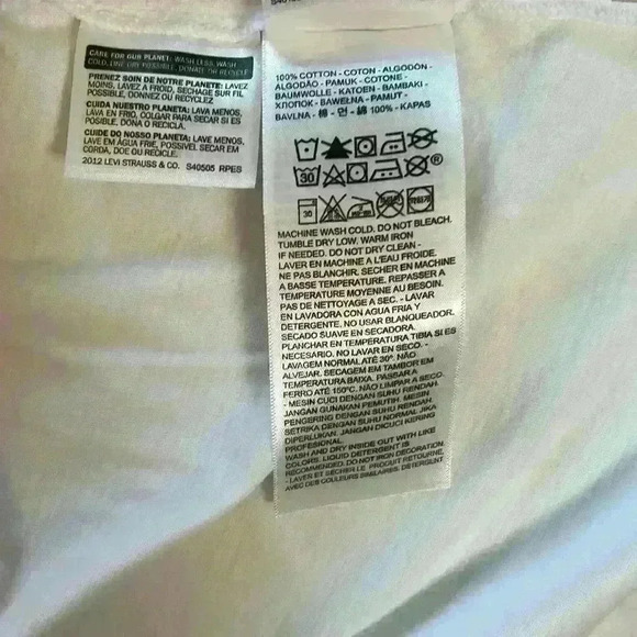 Women's Levi’s short sleeve t-shirt size small - Picture 7 of 8